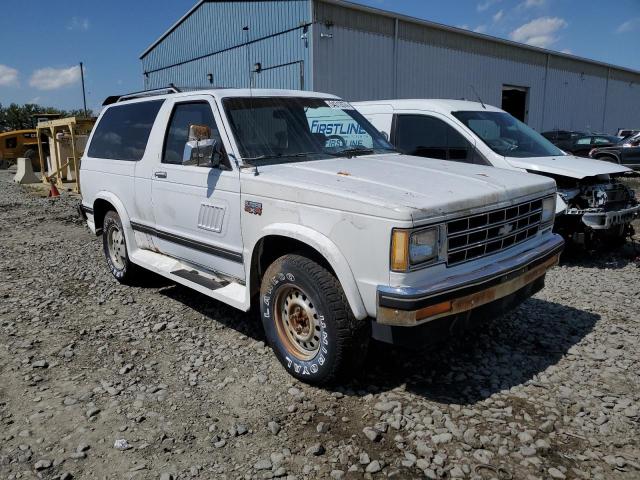 1GNCT18R3J8129390 - 1988 CHEVROLET BLAZER S10 WHITE photo 4