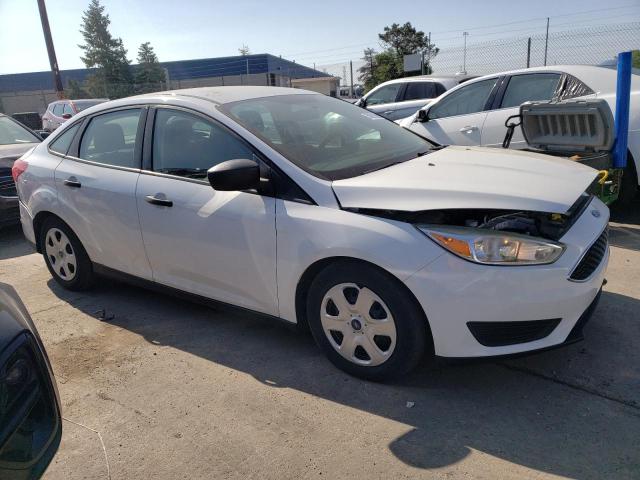 1FADP3E27FL342762 - 2015 FORD FOCUS S WHITE photo 4