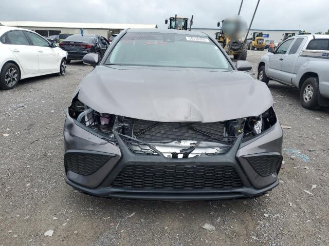 4T1T11BK7RU128980 - 2024 TOYOTA CAMRY SE NIGHT SHADE GRAY photo 5