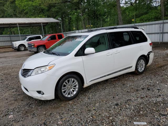 2014 TOYOTA SIENNA XLE, 