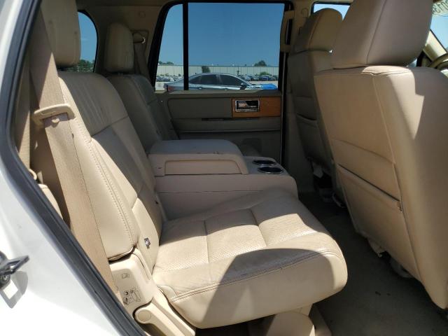 5LMFU27558LJ02473 - 2008 LINCOLN NAVIGATOR თეთრი ფოტო 11