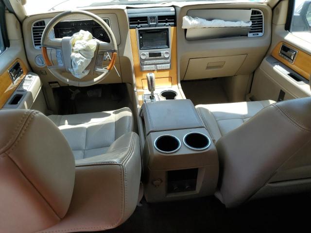 5LMFU27558LJ02473 - 2008 LINCOLN NAVIGATOR თეთრი ფოტო 8