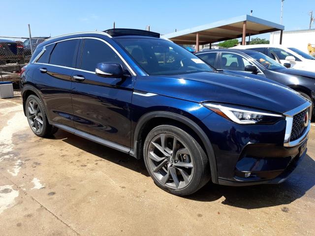 3PCAJ5M16KF125297 - 2019 INFINITI QX50 ESSENTIAL BLUE photo 4