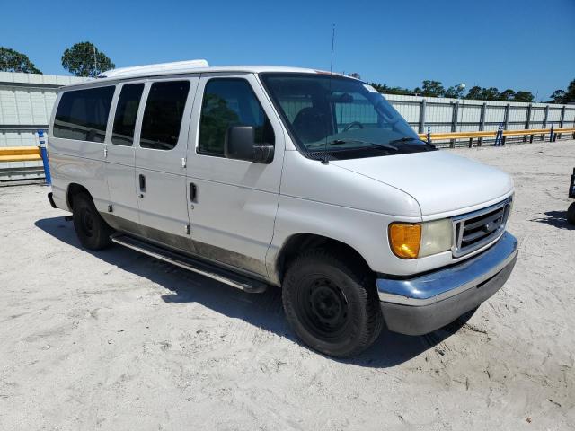 1FMRE11203HA21480 - 2003 FORD ECONOLINE E150 WAGON WHITE photo 4