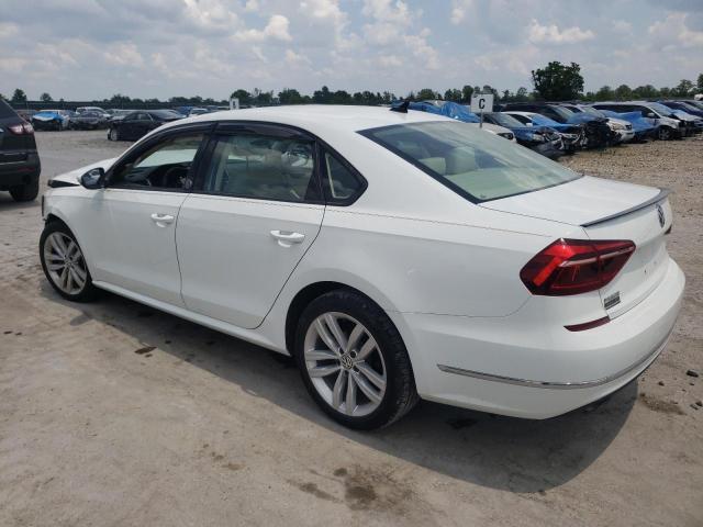 1VWLA7A39KC004834 - 2019 VOLKSWAGEN PASSAT WOLFSBURG WHITE photo 2