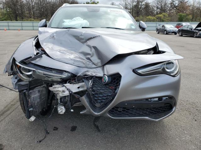 ZASFAKBN3J7B59722 - 2018 ALFA ROMEO STELVIO TI SILVER photo 5