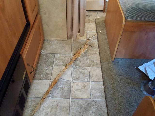 4YDT27B2877204168 - 2007 KEYSTONE HORNET  photo 9