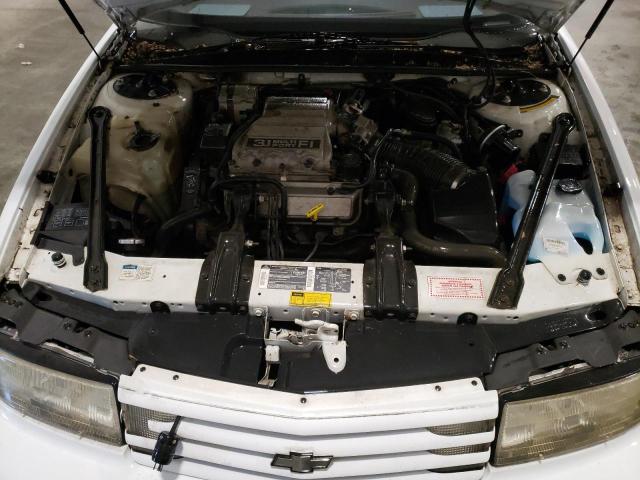 2G1WN54T7R9109192 - 1994 CHEVROLET LUMINA EURO WHITE photo 11