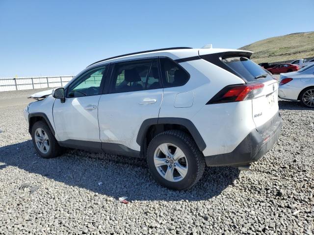 2T3P1RFV5MW162159 - 2021 TOYOTA RAV4 XLE 白色 照片 2