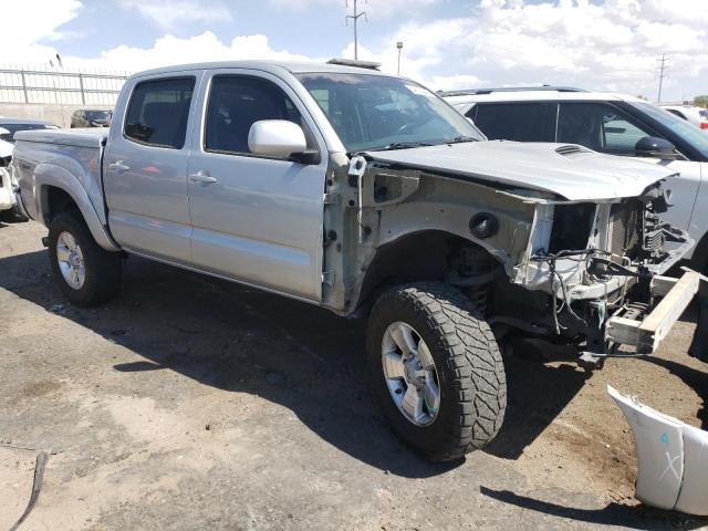3TMJU4GN9BM117772 - 2011 TOYOTA TACOMA DOUBLE CAB PRERUNNER SILVER photo 4