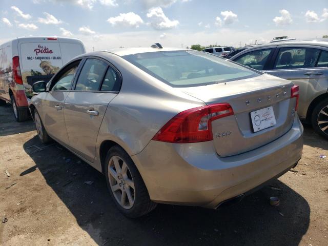 YV1612TAXF2313877 - 2015 VOLVO S60 Бежевый фото 2