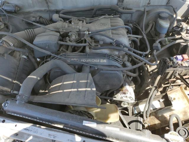 5TBRN34172S323628 - 2002 TOYOTA TUNDRA ACCESS CAB SR5 SILVER photo 11