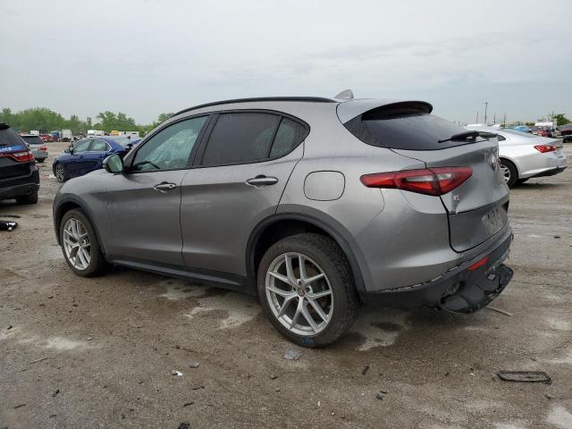 ZASFAKNN9J7B82062 - 2018 ALFA ROMEO STELVIO TI SPORT SILVER photo 2