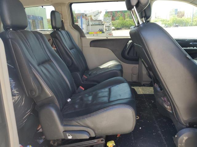 2C4RC1CG5DR778058 - 2013 CHRYSLER TOWN & COU TOURING L SILVER photo 11