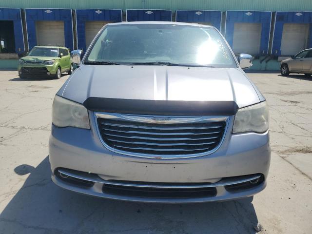 2C4RC1CG5DR778058 - 2013 CHRYSLER TOWN & COU TOURING L SILVER photo 5