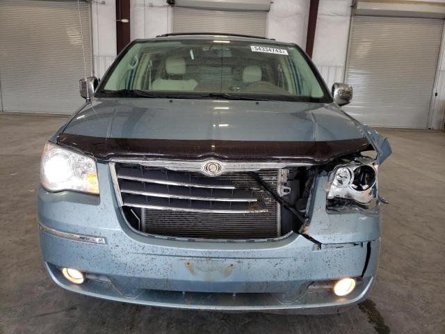 2A8HR64XX8R696668 - 2008 CHRYSLER TOWN & COU LIMITED BLUE photo 5