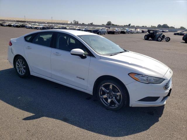 3FA6P0LU6HR386333 - 2017 FORD FUSION SE HYBRID WHITE photo 4