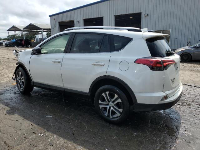 JTMZFREV2HJ708643 - 2017 TOYOTA RAV4 LE WHITE photo 2