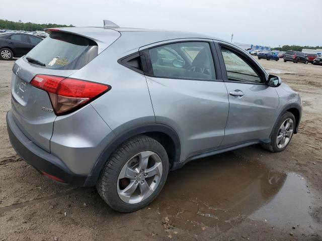 3CZRU6H39JG721311 - 2018 HONDA HR-V LX SILVER photo 3