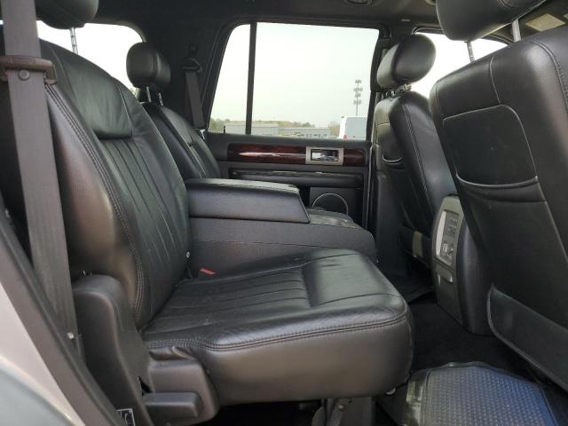5LMFU28576LJ14779 - 2006 LINCOLN NAVIGATOR SILVER photo 11