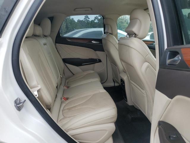 5LMCJ2C94KUL08759 - 2019 LINCOLN MKC SELECT 白色 照片 11