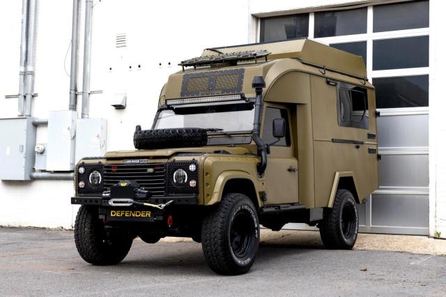 SALLDHAD8JF805254 - 1993 LAND ROVER DEFENDER GREEN photo 2