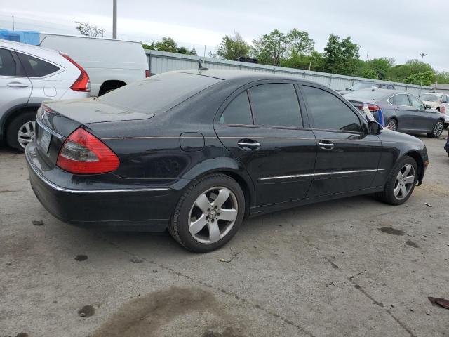 WDBUF72X37B117197 - 2007 MERCEDES-BENZ E 550 BLACK photo 3