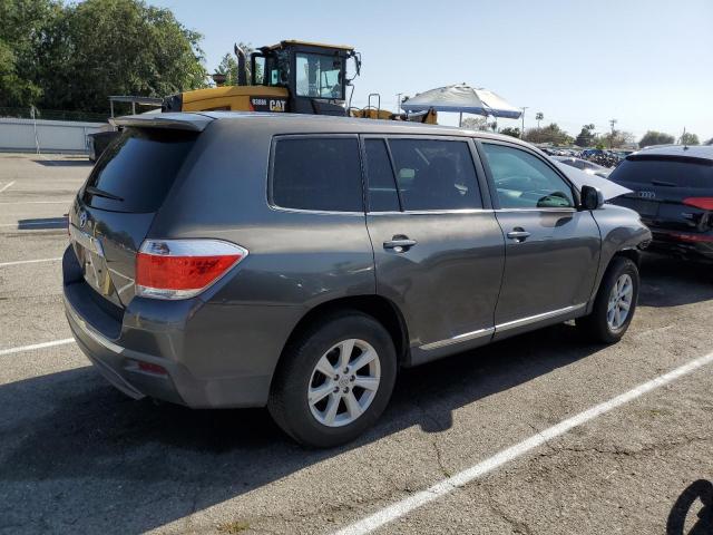 5TDZA3EH3DS041522 - 2013 TOYOTA HIGHLANDER BASE GRAY photo 3