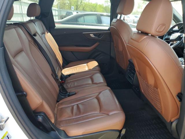 WA1LXAF74LD001646 - 2020 AUDI Q7 PREMIUM PLUS WHITE photo 11