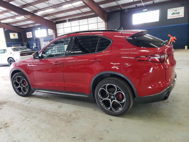 ZASPAKBN6N7D31087 - 2022 ALFA ROMEO STELVIO TI RED photo 2