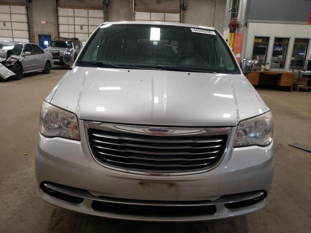 2C4RC1CG9CR395612 - 2012 CHRYSLER TOWN & COU TOURING L GRAY photo 5