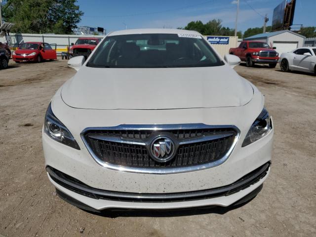 1G4ZP5SS0JU110759 - 2018 BUICK LACROSSE ESSENCE თეთრი ფოტო 5