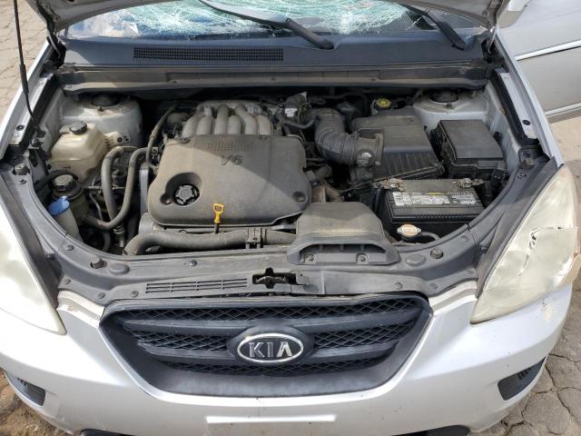 KNAFG526987169552 - 2008 KIA RONDO LX SILVER photo 12