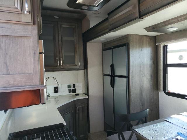 4YDF37425JA741291 - 2018 KEYSTONE MONTANA TAN photo 6