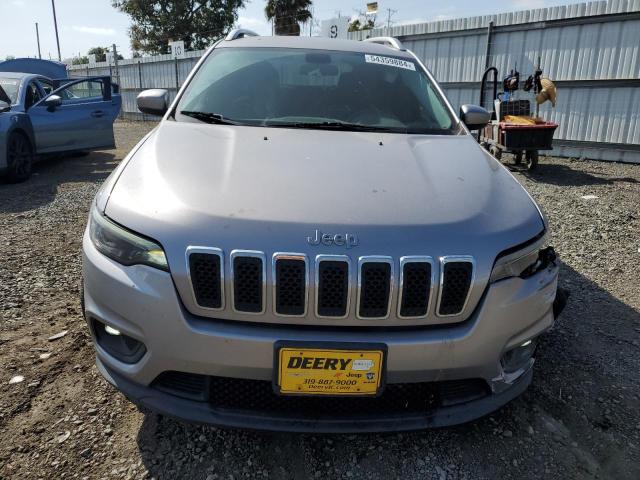 1C4PJLCB2KD222237 - 2019 JEEP CHEROKEE LATITUDE SILVER photo 5