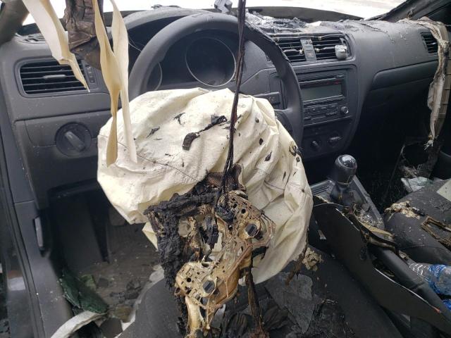 3VW1K7AJ3FM335772 - 2015 VOLKSWAGEN JETTA BASE 黑色 照片 8