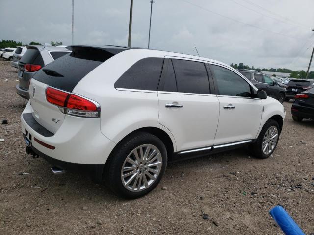 2LMDJ6JK2BBJ18361 - 2011 LINCOLN MKX WHITE photo 3