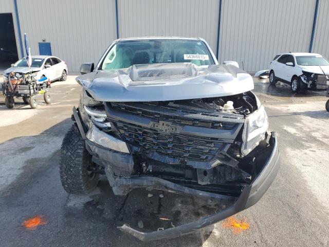 1GCGTEEN2J1292947 - 2018 CHEVROLET COLORADO ZR2 GRAY photo 5
