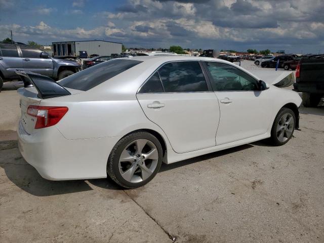 4T1BF1FK5CU625198 - 2012 TOYOTA CAMRY BASE WHITE photo 3