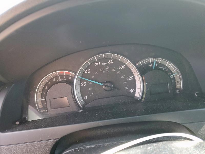 4T1BF1FK5CU625198 - 2012 TOYOTA CAMRY BASE WHITE photo 9