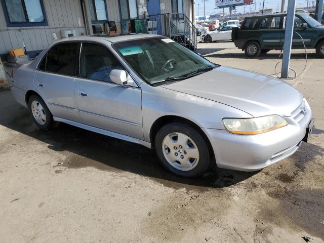 1HGCG16522A026972 - 2002 HONDA ACCORD EX 银色 照片 4