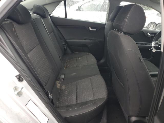 3KPA24ABXJE100217 - 2018 KIA RIO LX SILVER photo 10