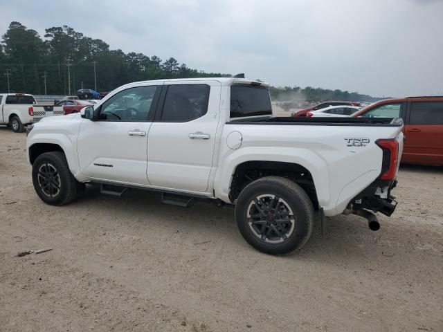 3TYLB5JN5RT010276 - 2024 TOYOTA TACOMA DOUBLE CAB WHITE photo 2