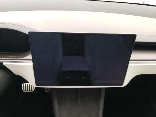 7SAXCBE60NF333146 - 2022 TESLA MODEL X WHITE photo 9