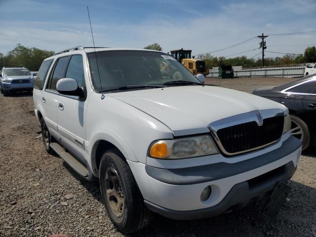 5LMPU28L1WLJ48607 - 1998 LINCOLN NAVIGATOR WHITE photo 4