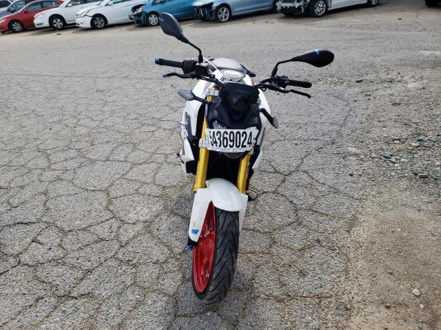 WB30G4300NRA19172 - 2022 BMW G310 R WHITE photo 2