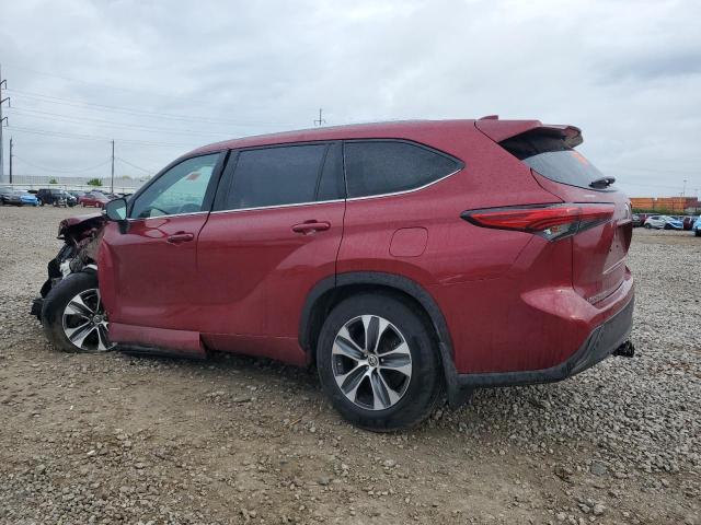 5TDGZRBH2MS529173 - 2021 TOYOTA HIGHLANDER XLE RED photo 2