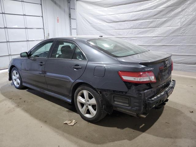 4T1BF3EK5BU151510 - 2011 TOYOTA CAMRY BASE GRAY photo 2