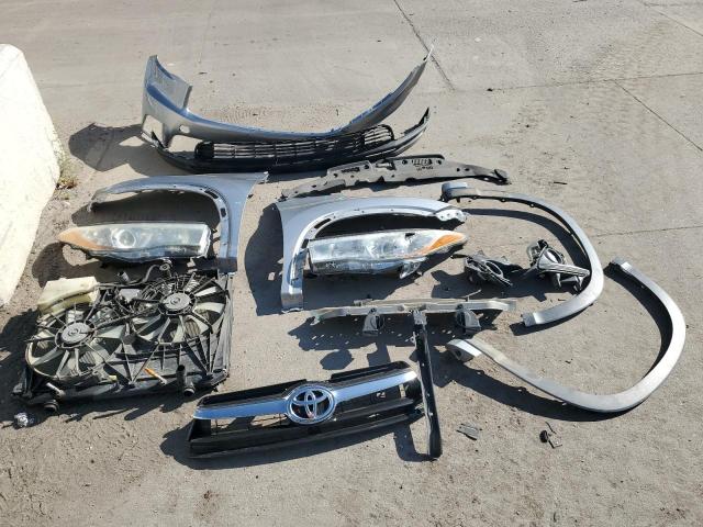 5TDJKRFH1GS253318 - 2016 TOYOTA HIGHLANDER XLE SILVER photo 13