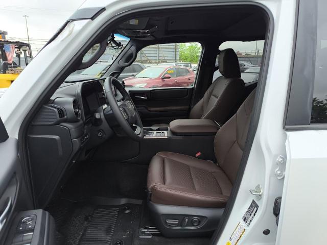 JTEABFAJ2S5012452 - 2025 TOYOTA LAND CRUIS BASE Biały zdjęcie 7